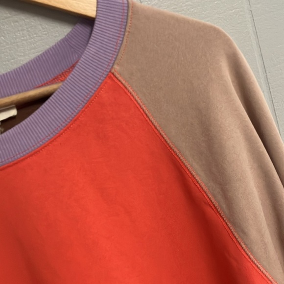 NWT Easel Colorblock Women's Sweatshirt Top Large New with Tags - Picture 4 of 17